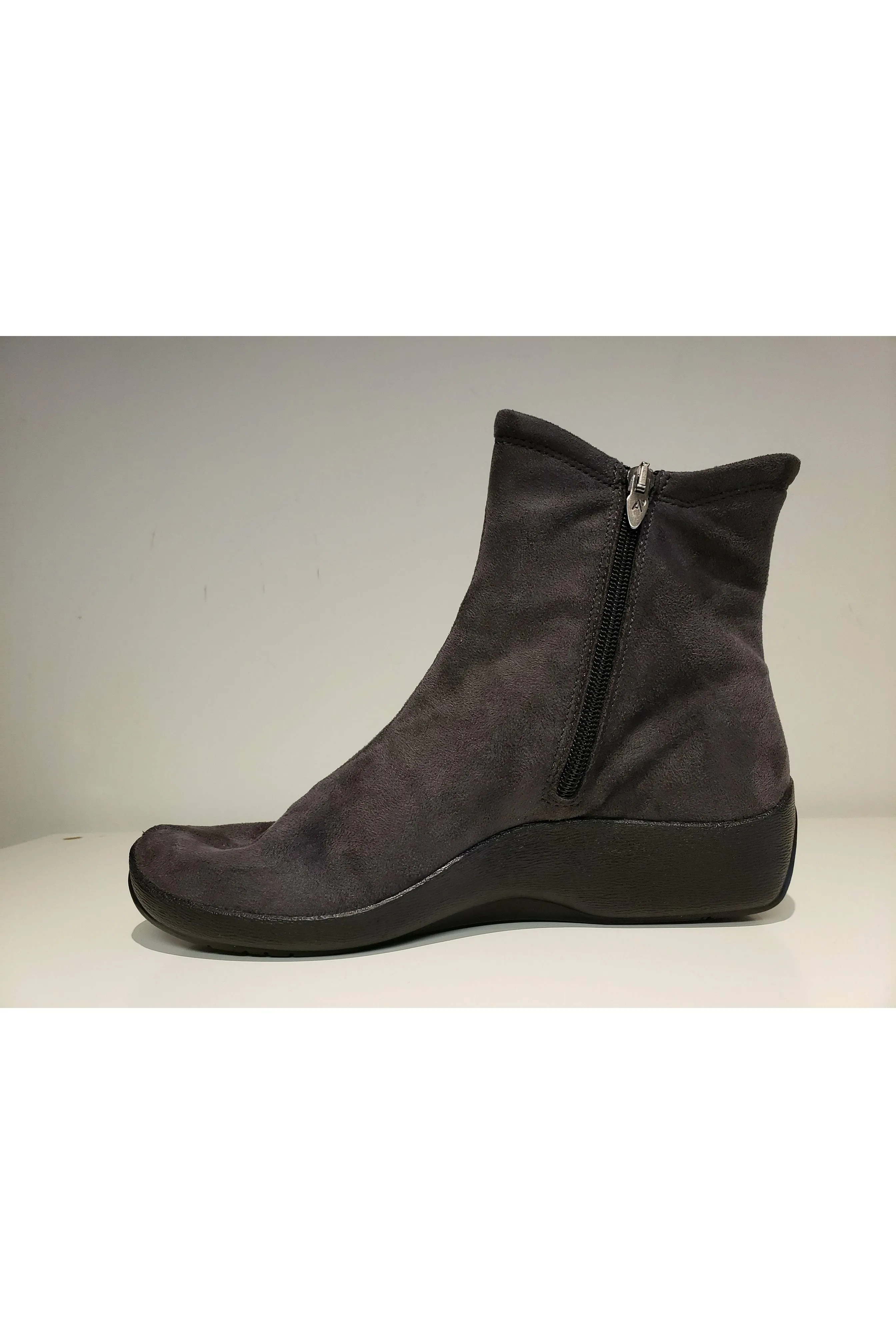 Arcopedico Ankle Boot - Style 4281-L19