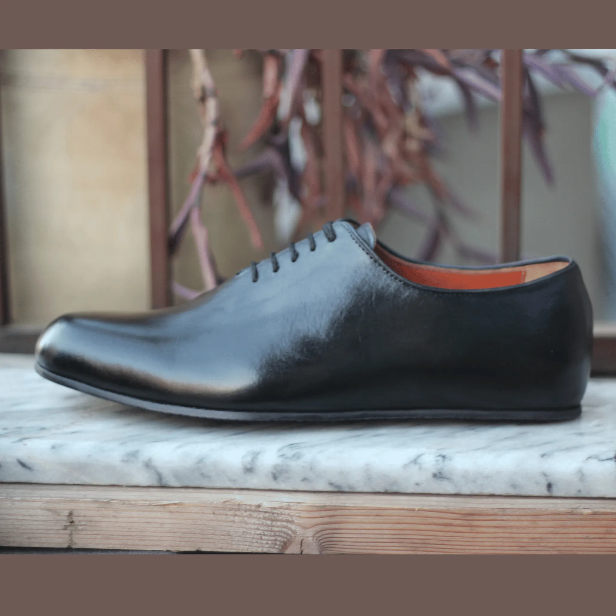 Handmade Black Wholecut Oxford Shoes – Timeless Elegance for Men Timeless Black Leather Oxfords – Handmade Wholecut Craftsmanship