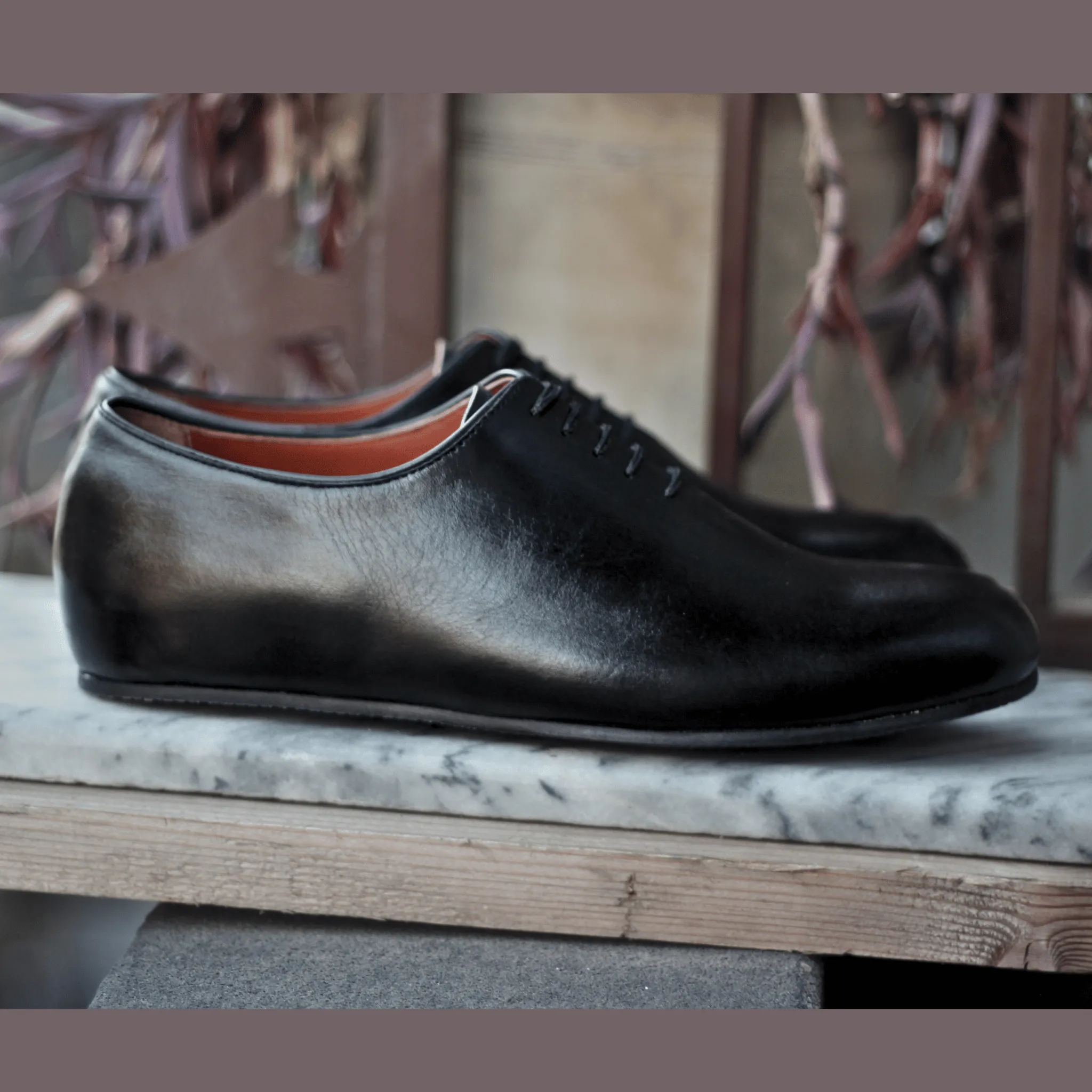 Handmade Black Wholecut Oxford Shoes – Timeless Elegance for Men Timeless Black Leather Oxfords – Handmade Wholecut Craftsmanship