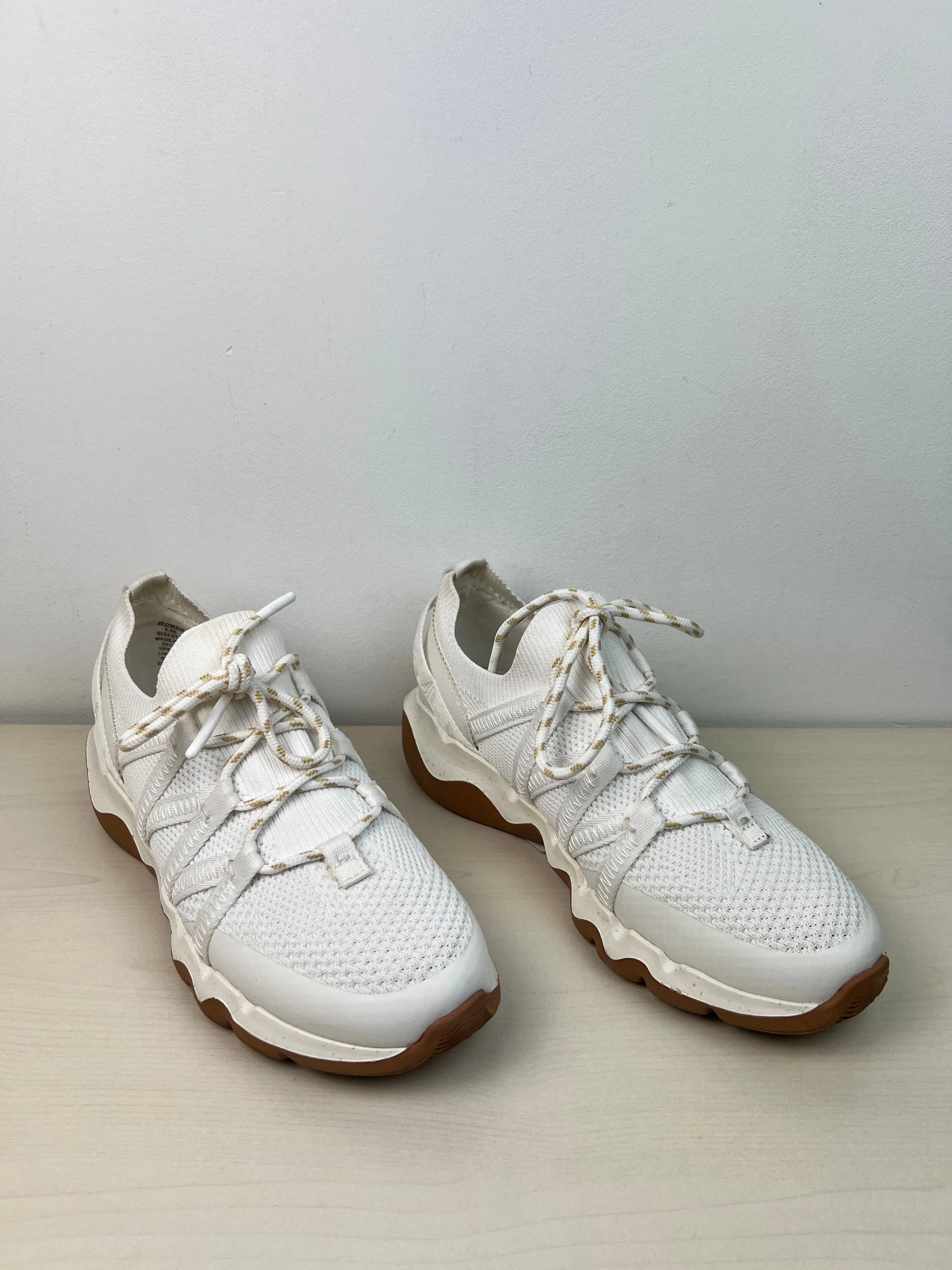 Shoes Athletic By Madewell In White, Size: 9.5