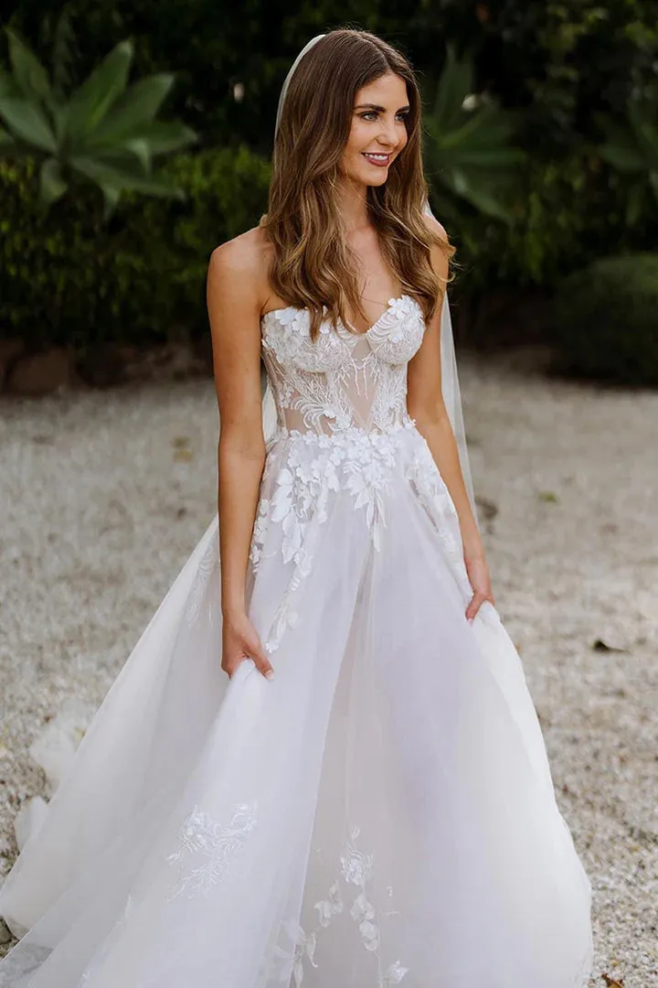 Sweetheart Sleeveless Appliques Lace Boho Wedding Dress Bridal Gown WD660