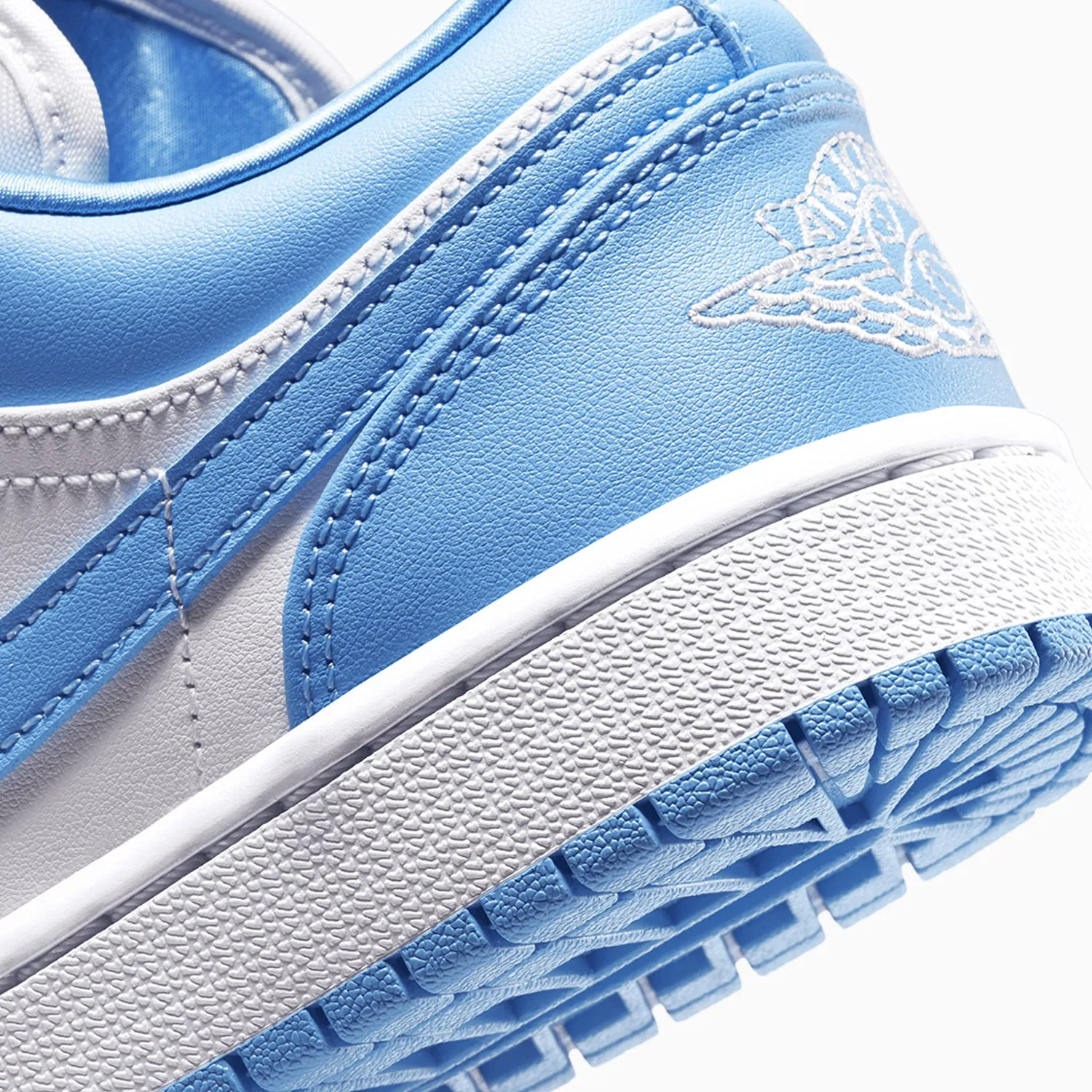 Women's Air Jordan 1 Low "UNC"