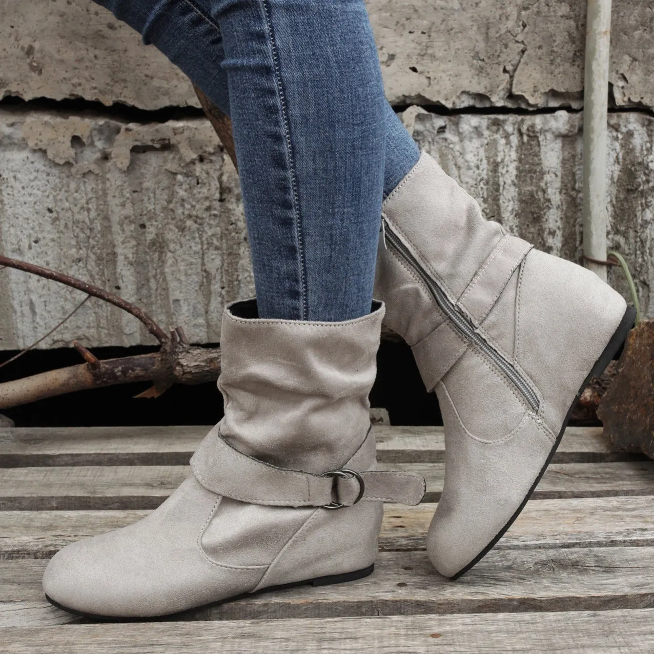 Women's Solid Color Ankle Boots, Round Toe Buckle Belt Side Zipper Boots, Comfortable Outdoor Shoes