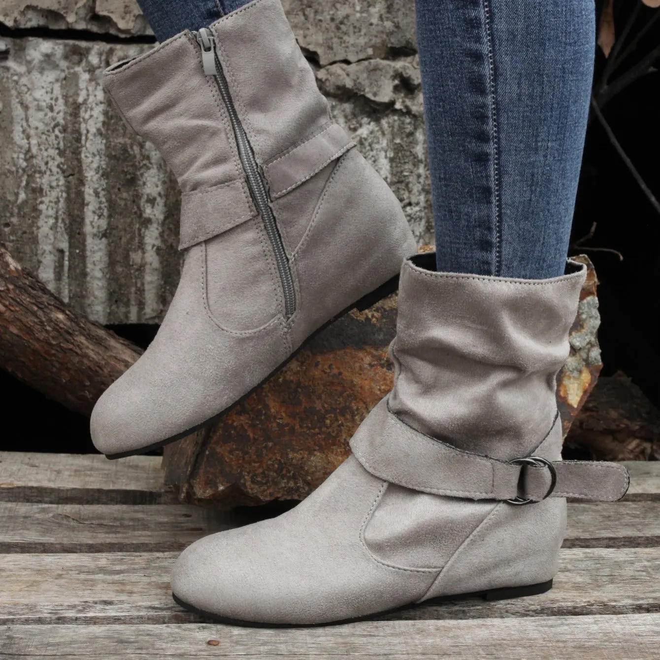 Women's Solid Color Ankle Boots, Round Toe Buckle Belt Side Zipper Boots, Comfortable Outdoor Shoes